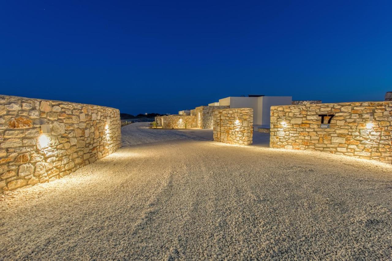 T7 Luxury Villas Paros Exterior photo