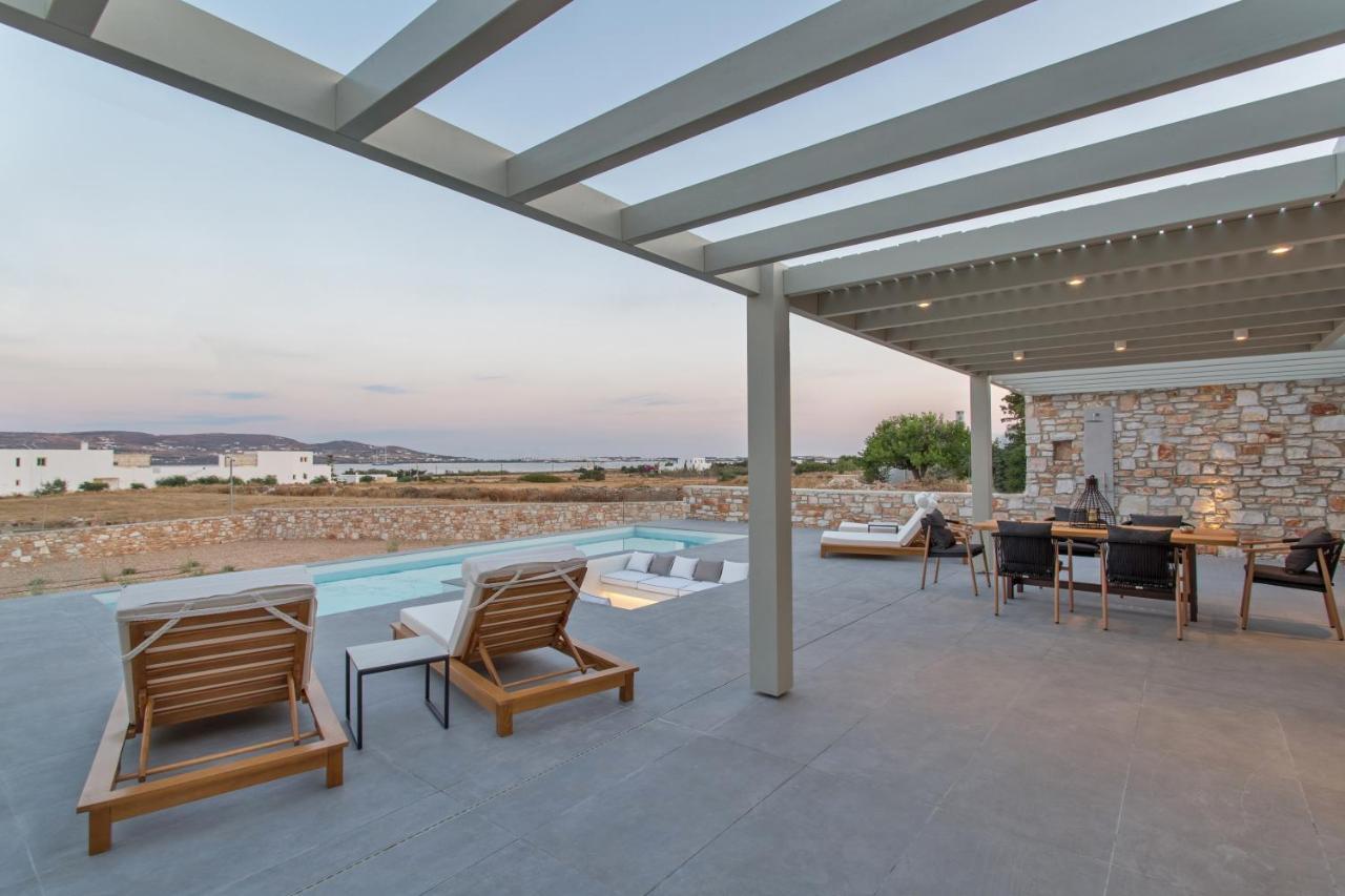 T7 Luxury Villas Paros Exterior photo